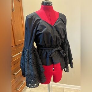 EUC 🖤 Rebecca Minkoff Black Cotton Wrap Blouse with Lace Statement Sleeves Sz XS